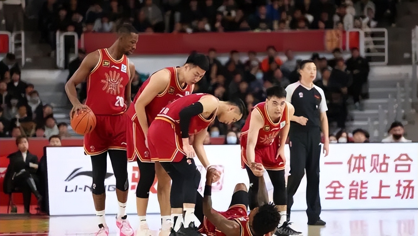 山西男篮主场战胜福建，取得赛季首胜