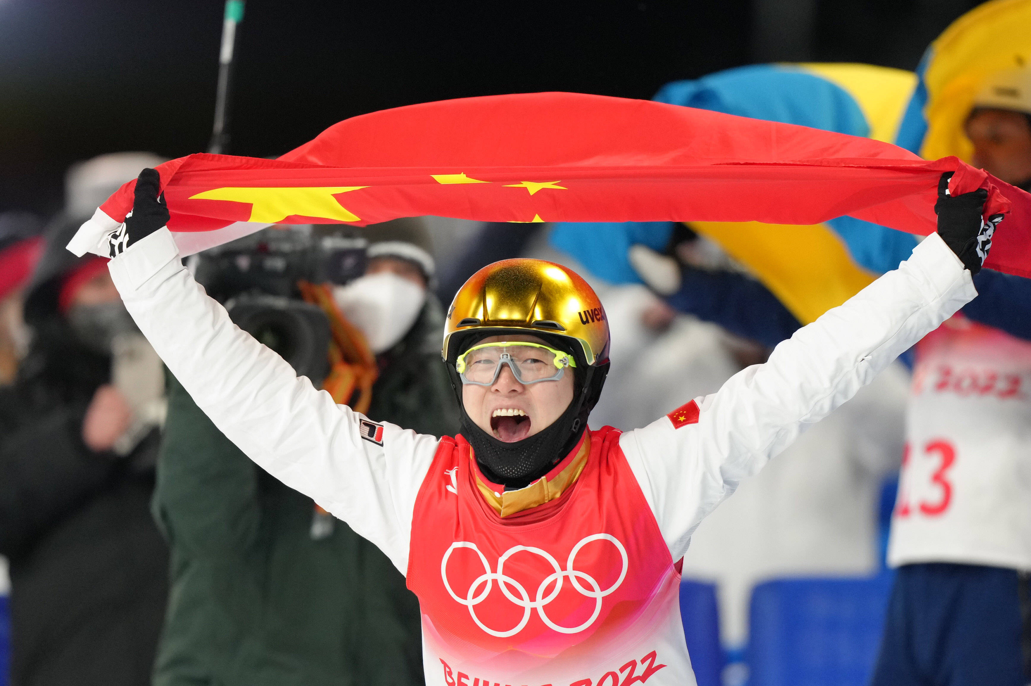 关于斯洛伐克自由式滑雪选手奋勇夺冠的信息